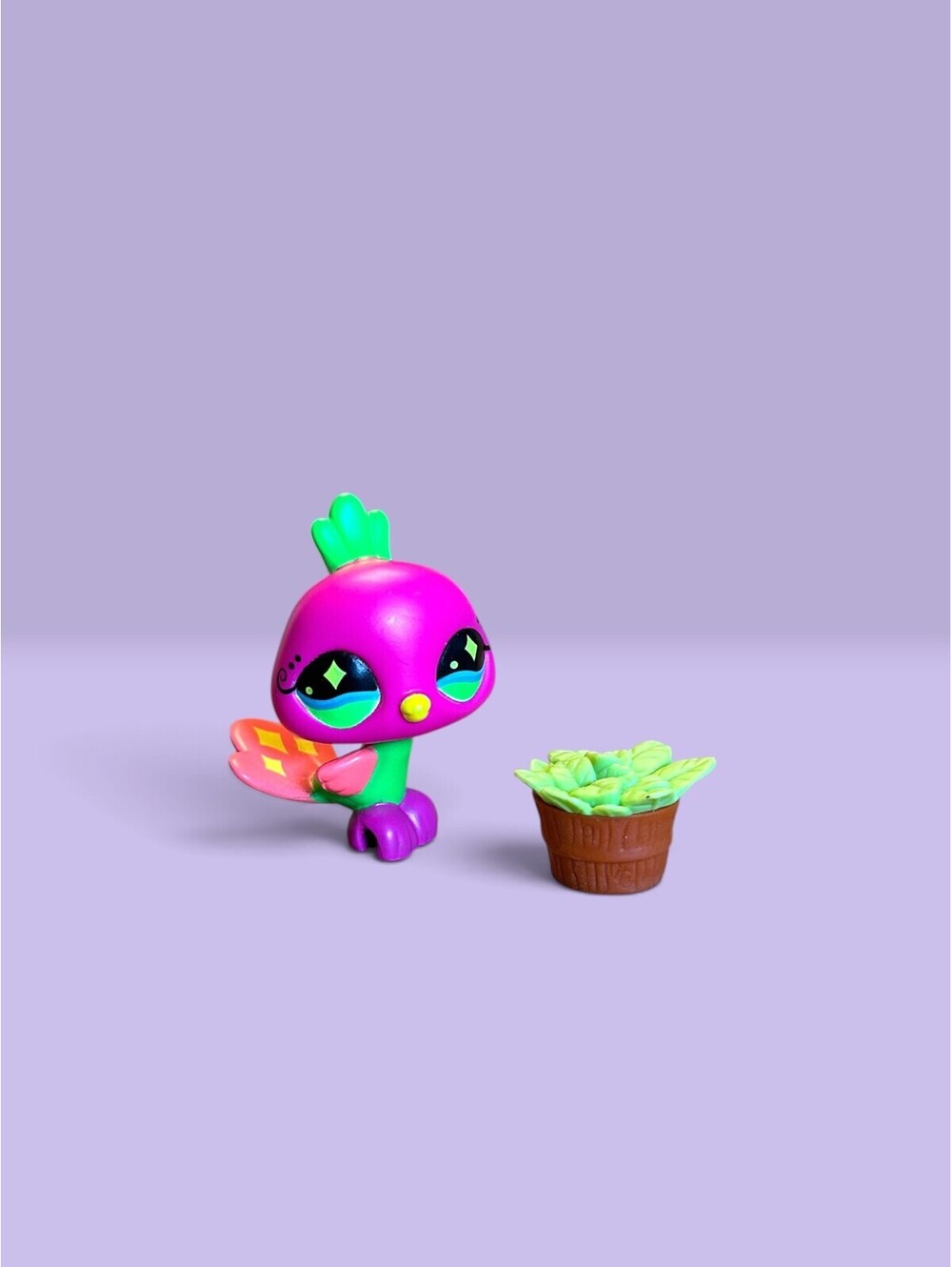 Littlest Pet Shop LPS Blacklight Peacock #288 with Accessory
